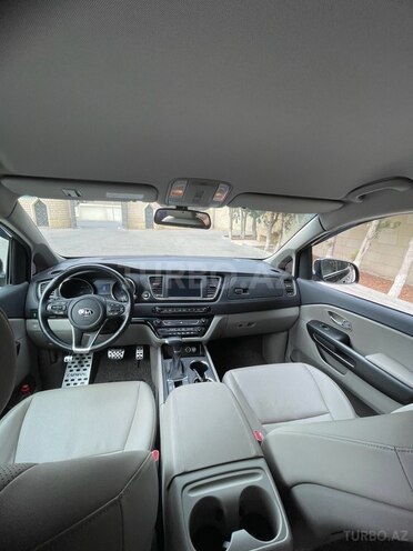 Kia Carnival 2019, 43,000 km - 2.2 л - Bakı