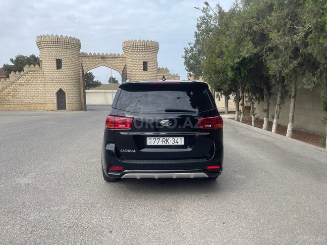 Kia Carnival 2019, 43,000 km - 2.2 л - Bakı