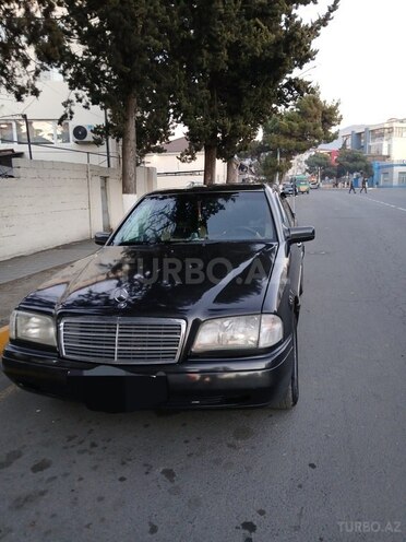 Mercedes C 220 1996, 200,000 km - 2.2 l - Zaqatala