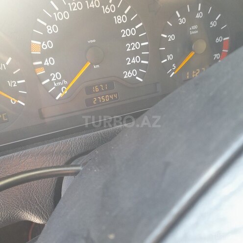 Mercedes C 240 1997, 275,000 km - 2.4 л - Biləsuvar