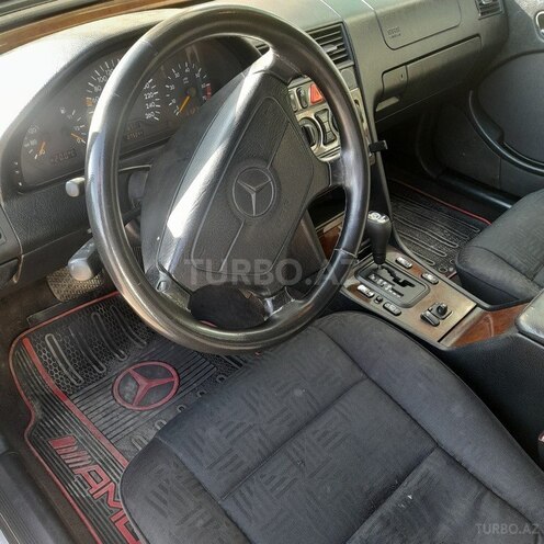 Mercedes C 240 1997, 275,000 km - 2.4 л - Biləsuvar
