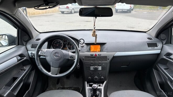 Opel Astra 2006, 321,800 km - 1.3 l - Bakı