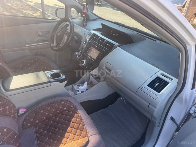 Toyota Prius V 2013, 257,495 km - 1.8 l - Bakı