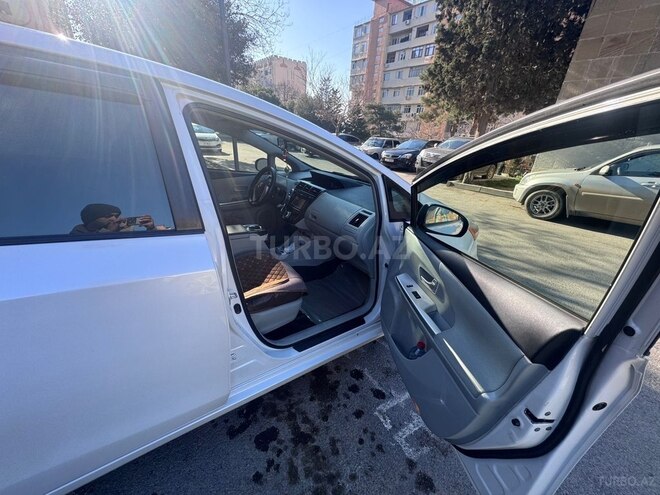 Toyota Prius V 2013, 257,495 km - 1.8 l - Bakı