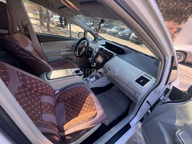 Toyota Prius V 2013, 257,495 km - 1.8 l - Bakı