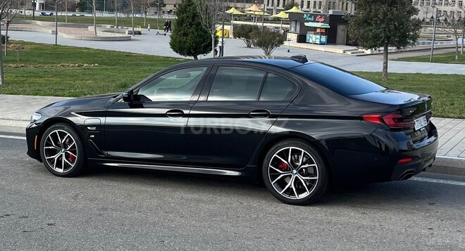 BMW 530e 2022, 51,585 km - 2.0 l - Bakı