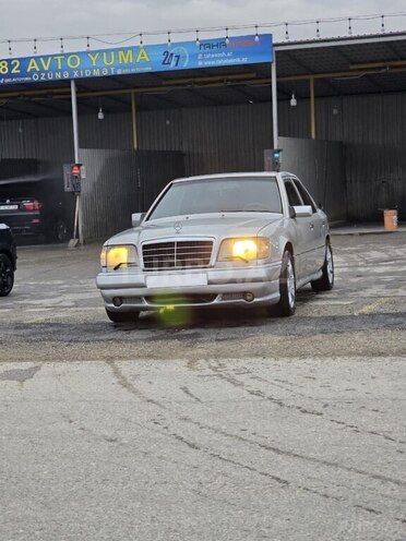 Mercedes E 280 1995, 200,000 km - 2.8 л - Bakı