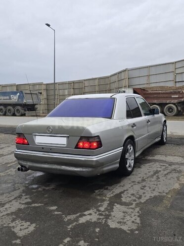 Mercedes E 280 1995, 200,000 km - 2.8 л - Bakı