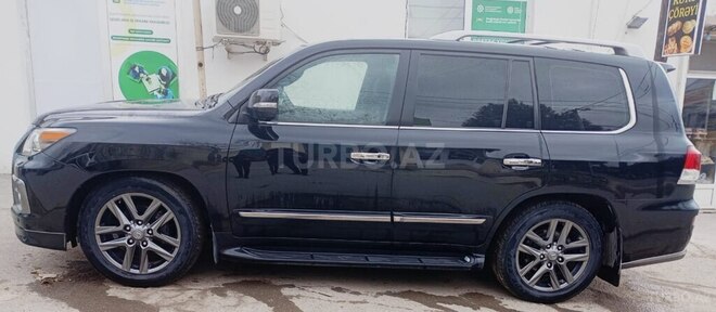 Lexus LX 570 2014, 390,000 km - 5.7 l - Bakı