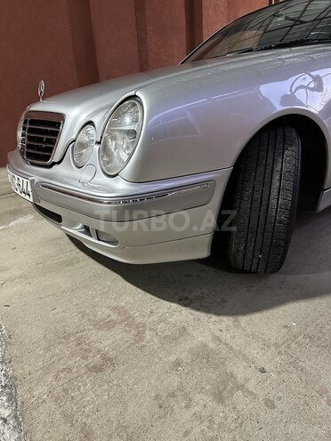 Mercedes E 240 2001, 300,000 km - 2.4 l - Göyçay