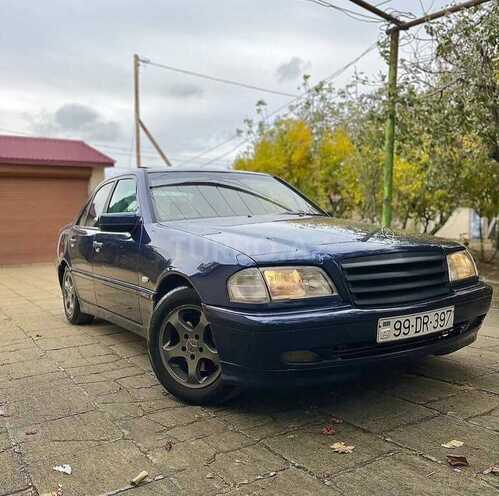 Mercedes C 220 2000, 381,000 km - 2.2 л - İsmayıllı