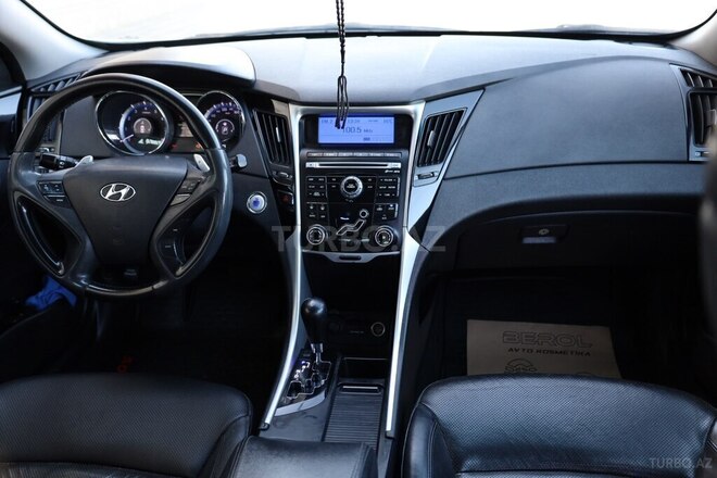 Hyundai Sonata 2010, 236,507 km - 2.4 l - Saatlı