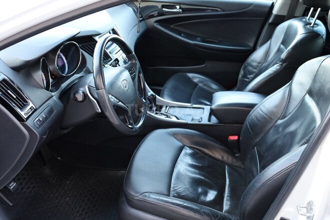 Hyundai Sonata 2010, 236,507 km - 2.4 l - Saatlı