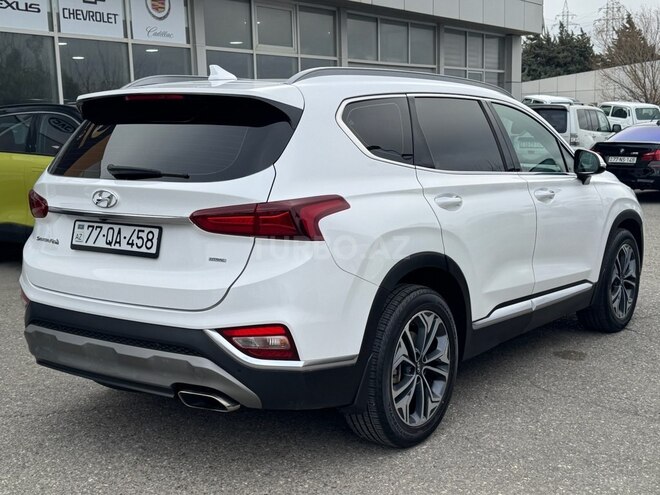 Hyundai Santa Fe-5