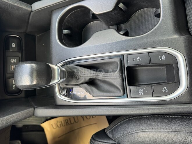 Hyundai Santa Fe-17