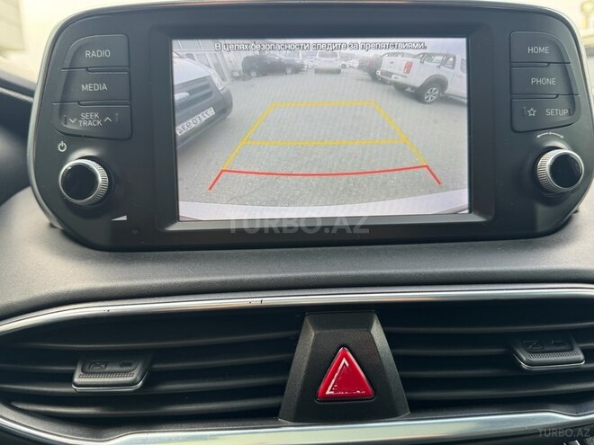 Hyundai Santa Fe-18