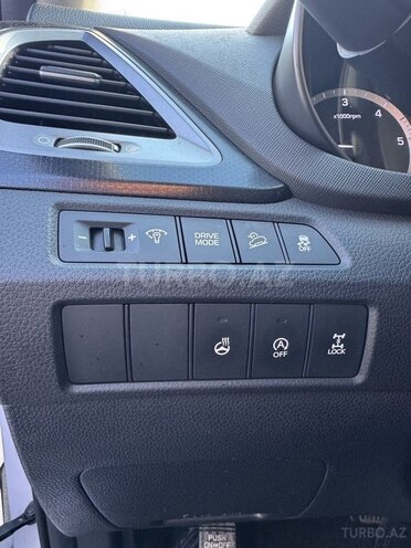 Hyundai Santa Fe 2016, 203,021 km - 2.0 л - Bakı