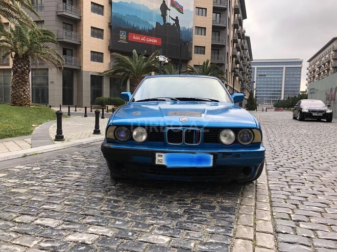 BMW 525 1990, 261,000 km - 2.5 l - Bakı
