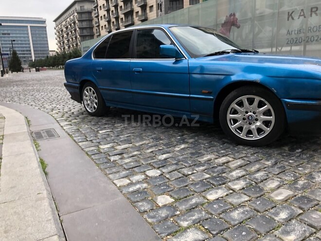 BMW 525 1990, 261,000 km - 2.5 l - Bakı