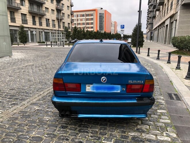 BMW 525 1990, 261,000 km - 2.5 l - Bakı