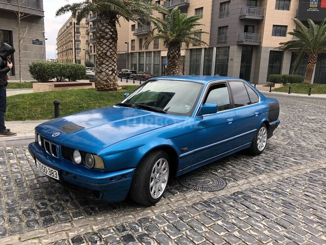 BMW 525 1990, 261,000 km - 2.5 l - Bakı