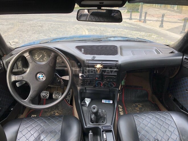 BMW 525 1990, 261,000 km - 2.5 l - Bakı