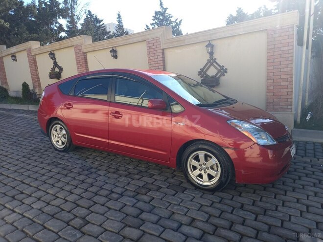 Toyota Prius-3