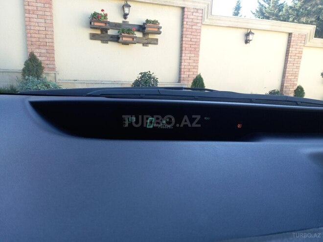Toyota Prius-17