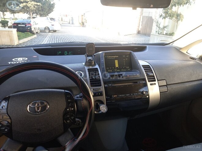 Toyota Prius-9