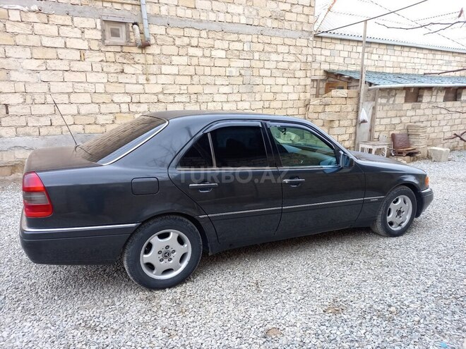 Mercedes C 180 1995, 563,256 km - 1.8 l - Bakı