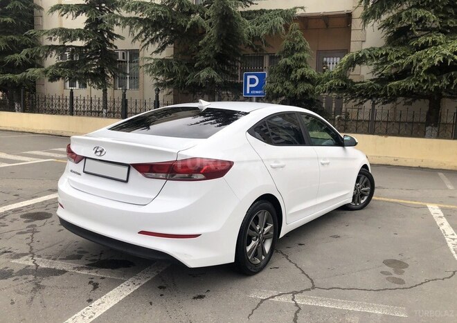 Hyundai Elantra 2017, 96,000 km - 2.0 l - Bakı