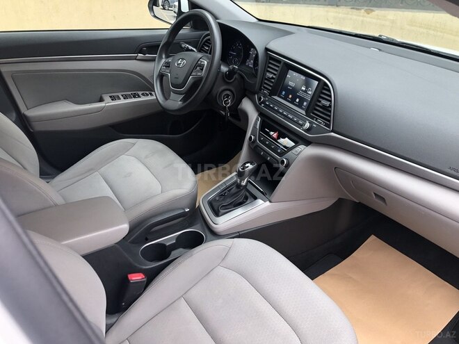 Hyundai Elantra 2017, 96,000 km - 2.0 l - Bakı