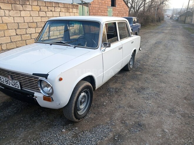 LADA (VAZ) 21011 1985, 95,000 km - 1.3 l - Zaqatala
