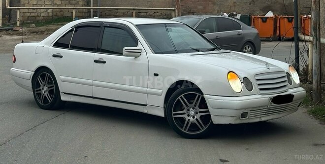 Mercedes E 230 1997, 195,410 km - 2.3 l - Bakı