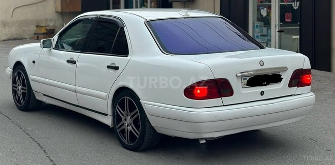 Mercedes E 230 1997, 195,410 km - 2.3 l - Bakı