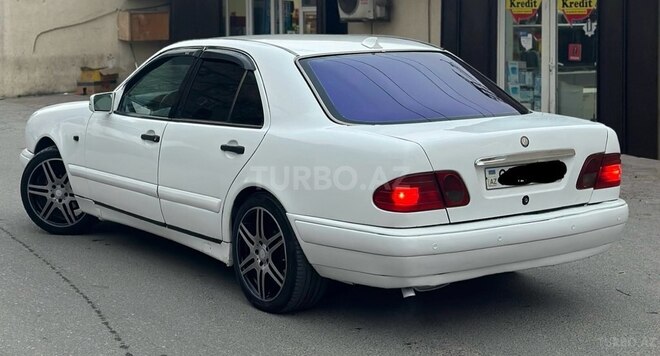 Mercedes E 230 1997, 195,410 km - 2.3 l - Bakı