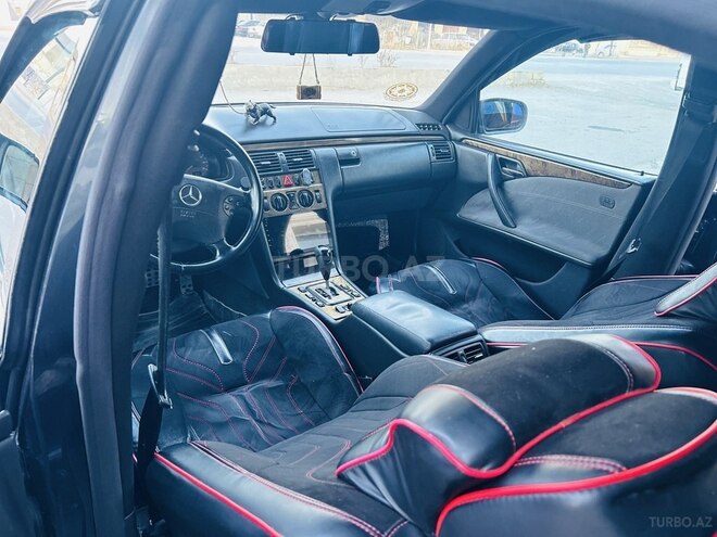 Mercedes E 280 2001, 412,384 km - 2.8 л - Kürdəmir