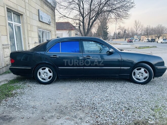 Mercedes E 280 2001, 412,384 km - 2.8 л - Kürdəmir