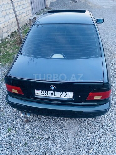 BMW 528 1999, 430,000 km - 2.8 л - Yevlax