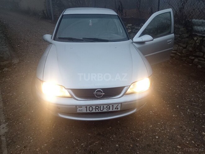 Opel Vectra 1996, 569,088 km - 1.8 л - Quba