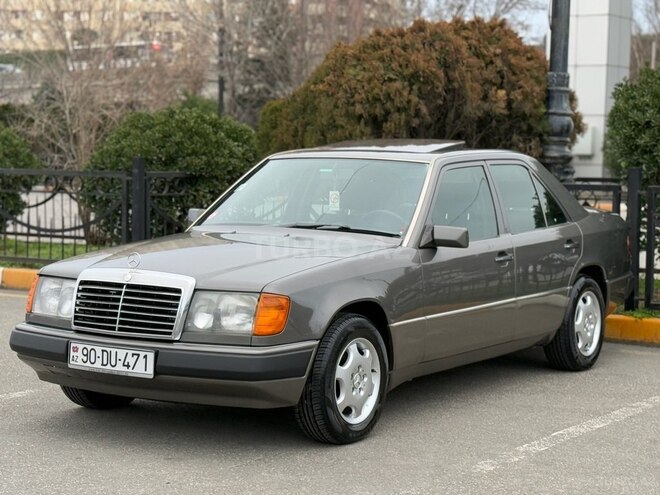 Mercedes E 200 d 1990, 156,000 km - 2.0 l - Bakı