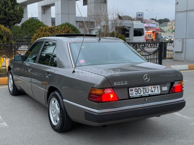 Mercedes E 200 d 1990, 156,000 km - 2.0 l - Bakı