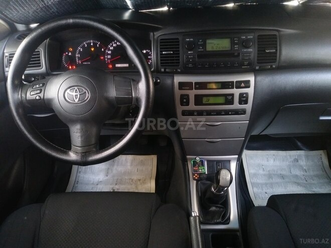 Toyota Corolla 2006, 335,000 km - 1.4 l - Beyləqan