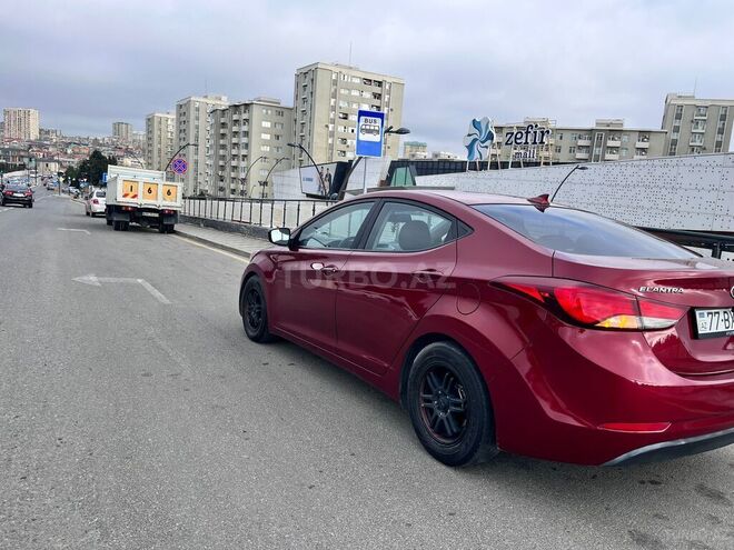 Hyundai Elantra 2015, 133,576 km - 1.8 l - Bakı