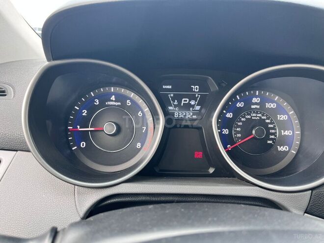 Hyundai Elantra 2015, 133,576 km - 1.8 l - Bakı