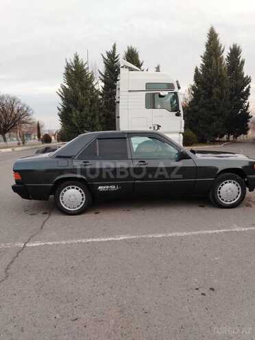 Mercedes 190 1992, 125,000 km - 2.0 l - Qazax