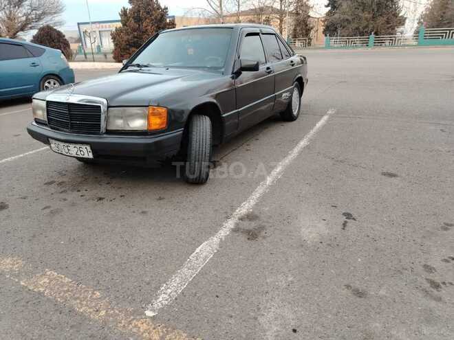 Mercedes 190 1992, 125,000 km - 2.0 l - Qazax