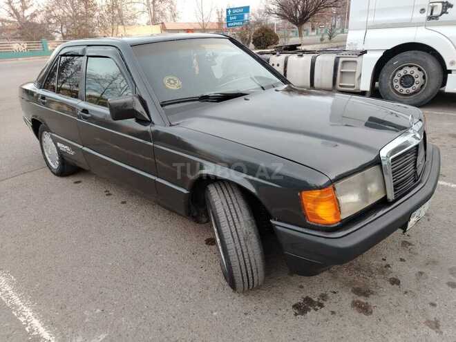 Mercedes 190 1992, 125,000 km - 2.0 l - Qazax