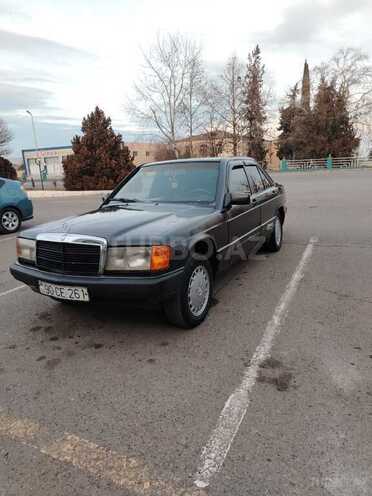Mercedes 190 1992, 125,000 km - 2.0 l - Qazax