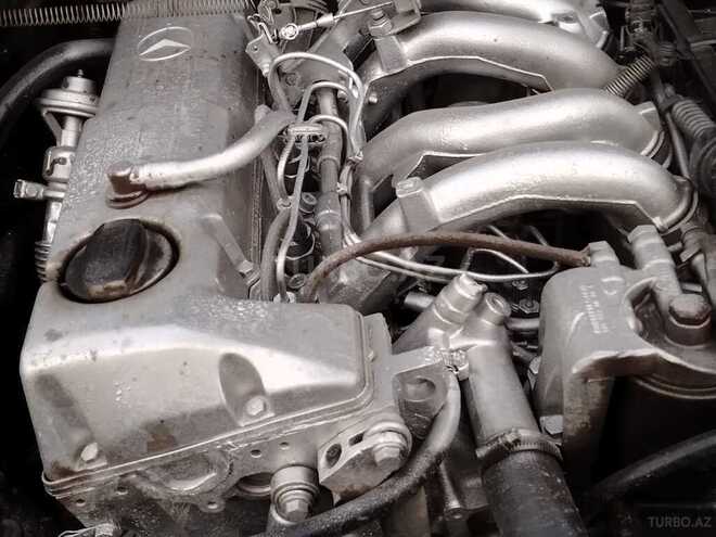 Mercedes 190 1992, 125,000 km - 2.0 l - Qazax